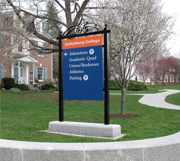 Gettysburg College Sign Design